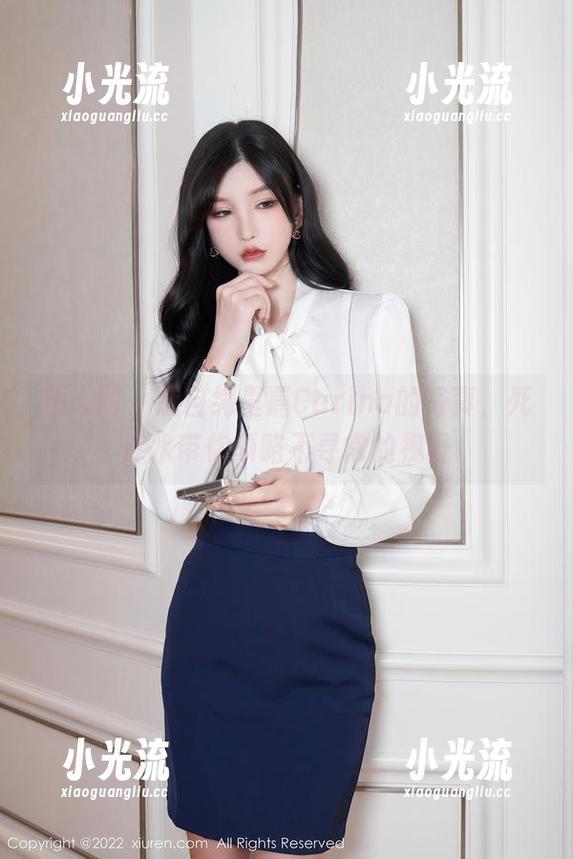 秀人网-绮里嘉Carina 秀人网 - 选自绮里嘉Carina的写真,死库水带你领略不寻常的视野