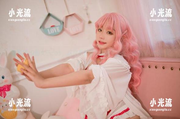 穆零Mu0 穆零Mu0的女王cos,这次更新让我有种想去派对的冲动……会有驯龙师吗?