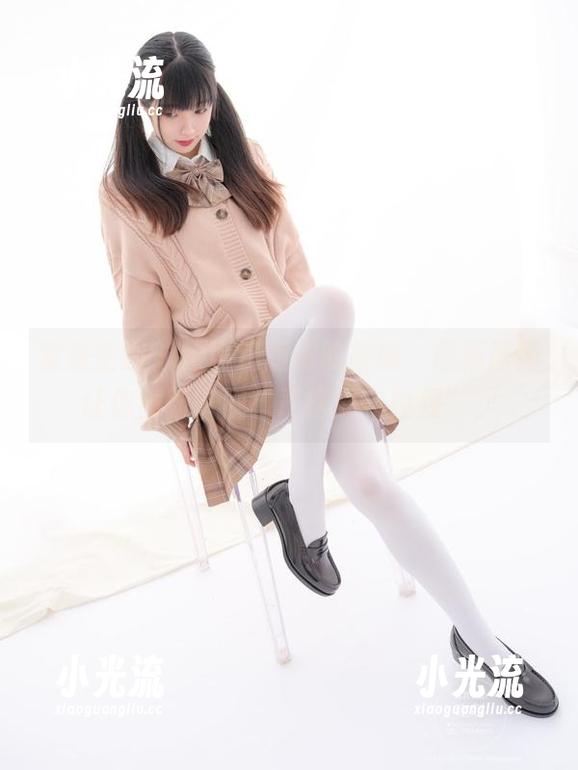 紧急企划-樱可 紧急企划 - 樱可这版本的校服,最新原图让你重新审视“严格遵守校规”。