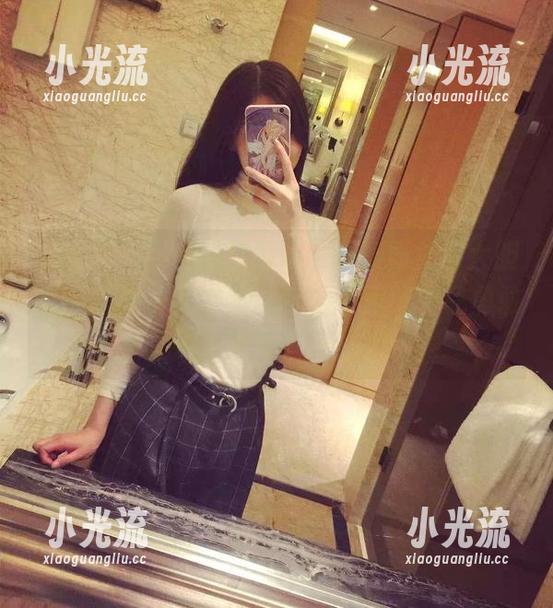 微密圈 - “紫色哒豚豚”一如既往的大胆,直播视频精选-第一部分无圣光作品勇敢真实到不行!
