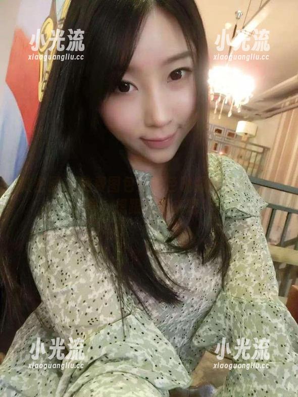 紫色哒豚豚 微密圈 - 免费图包!紫色哒豚豚的黑白风景,想跟风就来吧!