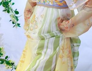 绮梦摄影 - 穿水手服的桐桐，高清写真应运而生的波涛