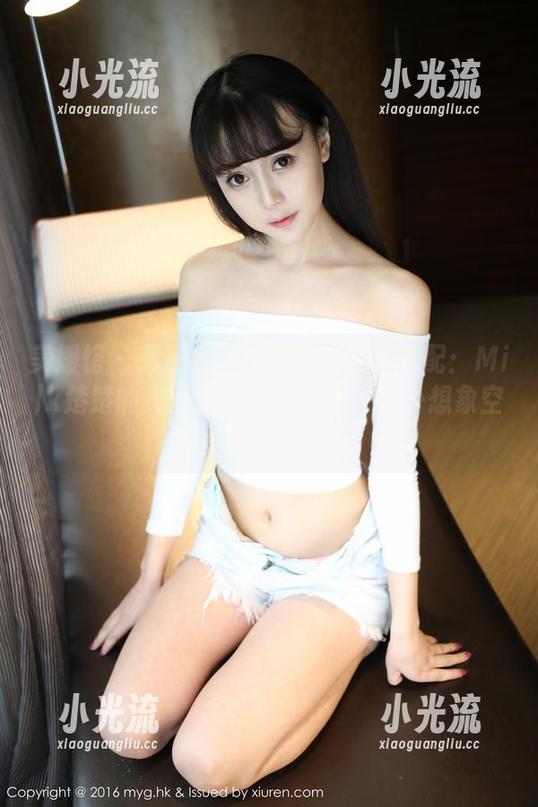 美媛馆-Milk楚楚 美媛馆 - 鹅黄色和双马尾的完美搭配:Milk楚楚的美图在照片里制造了不少想象空间