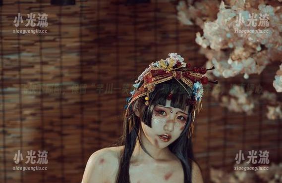 飞快下原图,保留“芊川一笑MNK”那份蚕食的余韵,没事捧心