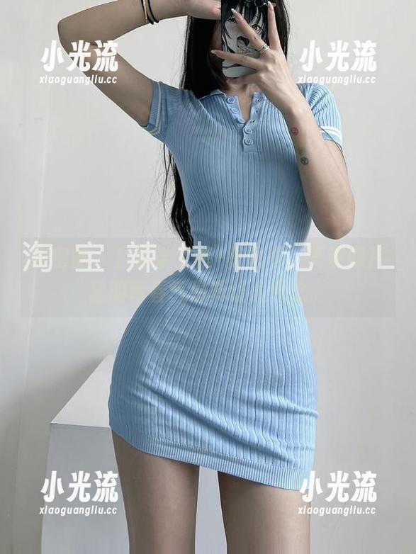 陈佩奇 微密圈 - 白丝学生装+陈佩奇,高清照片里的青春气息真让人怀念。