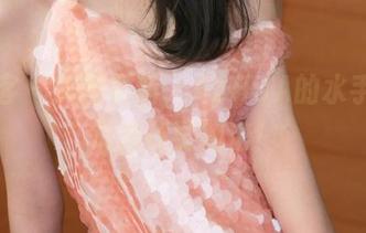 青豆客 - 美图更新，AZHUA的水手服比海浪还要翻滚！