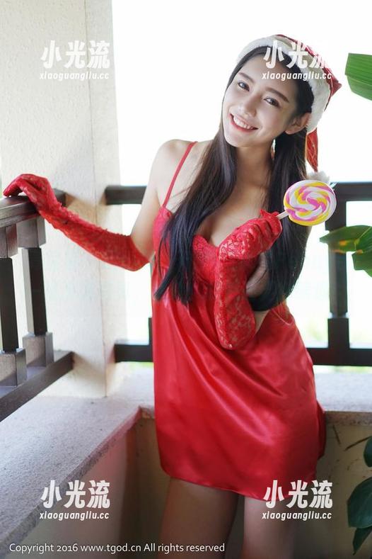 青豆客-汪佩妮Penny 青豆客 - 摄影师:天台+汪佩妮Penny=一幅高清写真,观众:我们还要继续追!