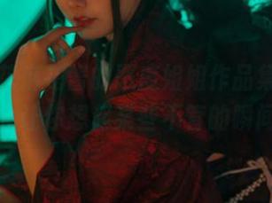 试试麻花麻花酱的恶魔姐姐作品集，可能会让你想起某些不管的瞬间